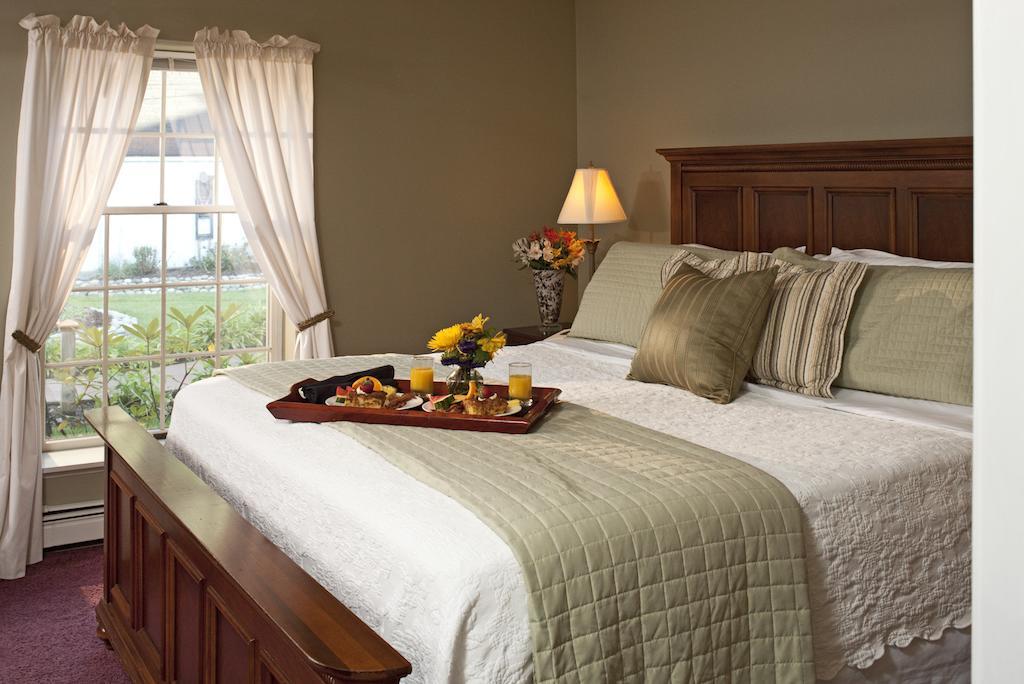 Oscoda Huron House Bed & Breakfast エクステリア 写真