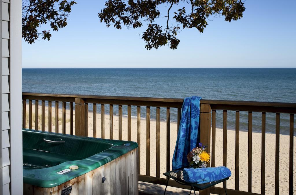 Oscoda Huron House Bed & Breakfast エクステリア 写真