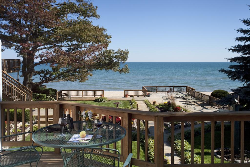 Oscoda Huron House Bed & Breakfast エクステリア 写真