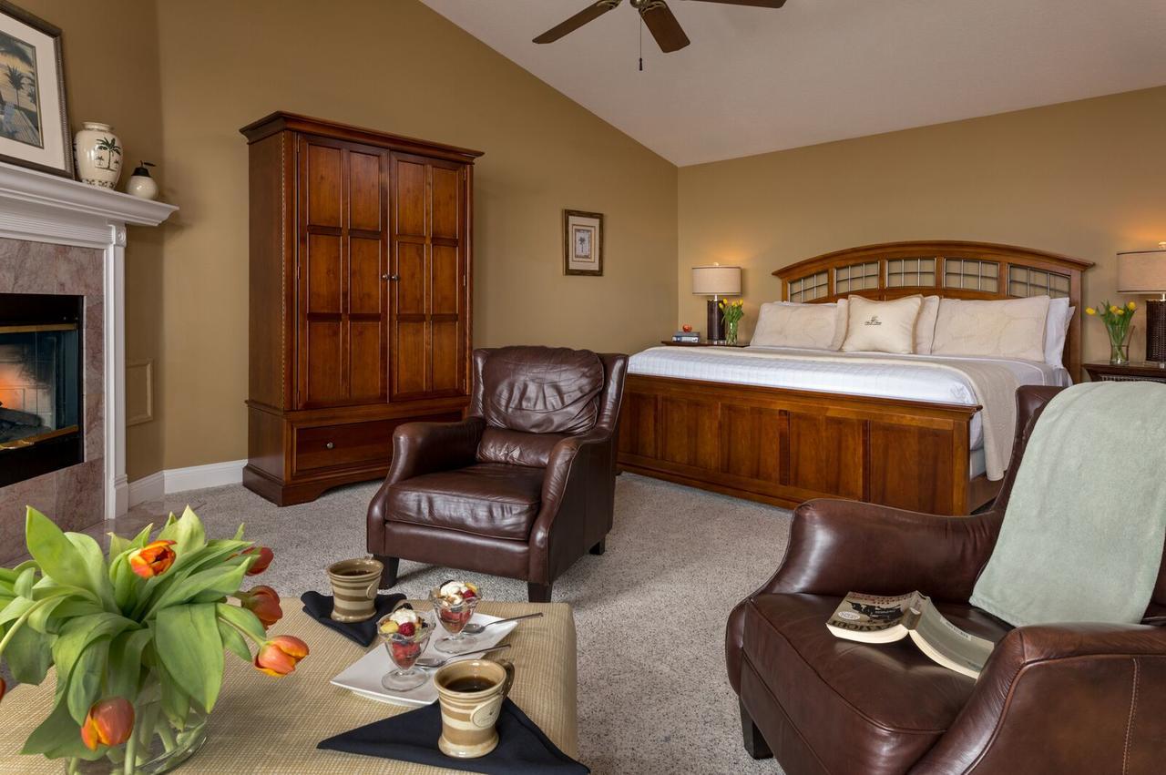 Oscoda Huron House Bed & Breakfast エクステリア 写真