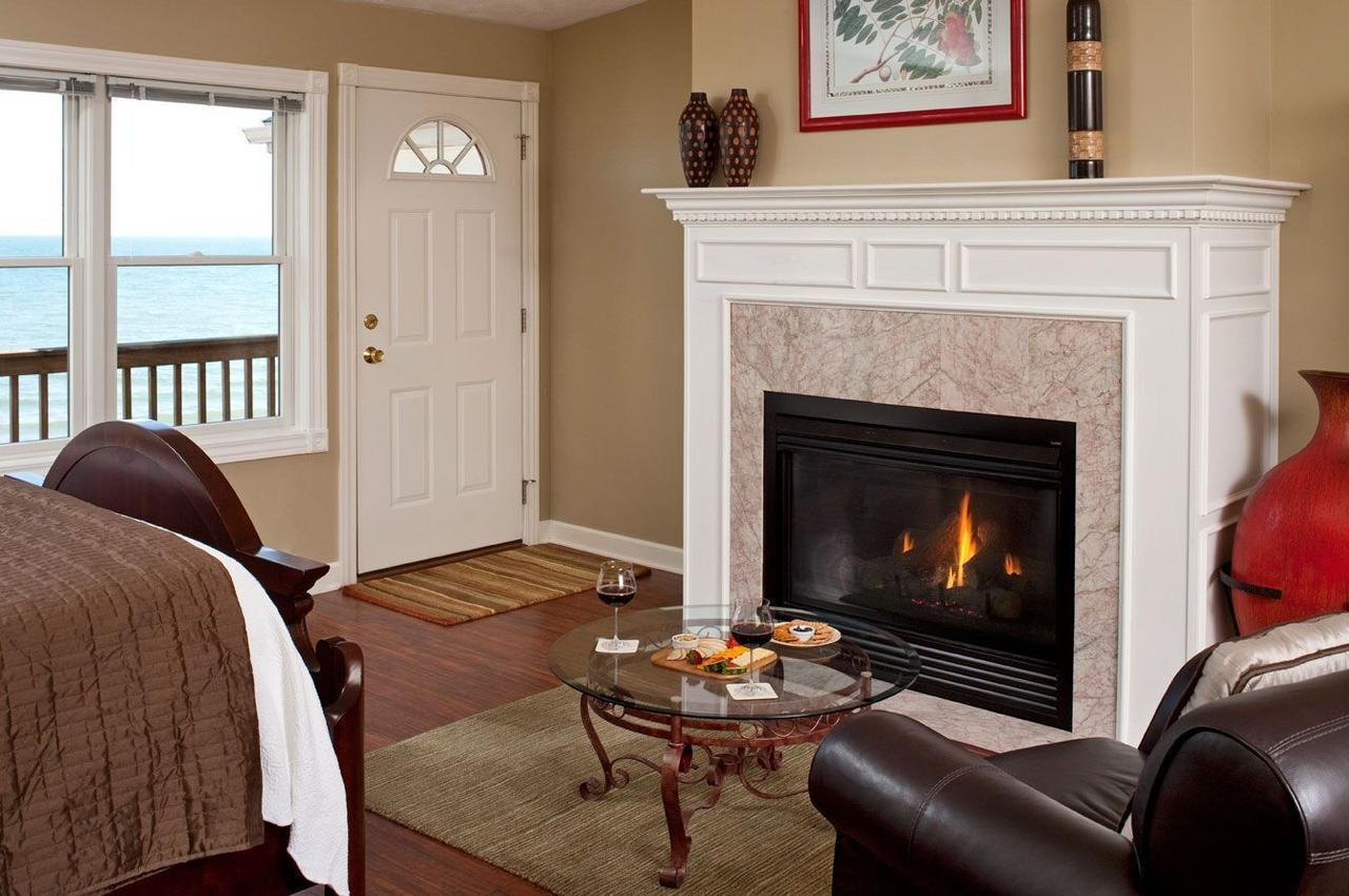 Oscoda Huron House Bed & Breakfast エクステリア 写真