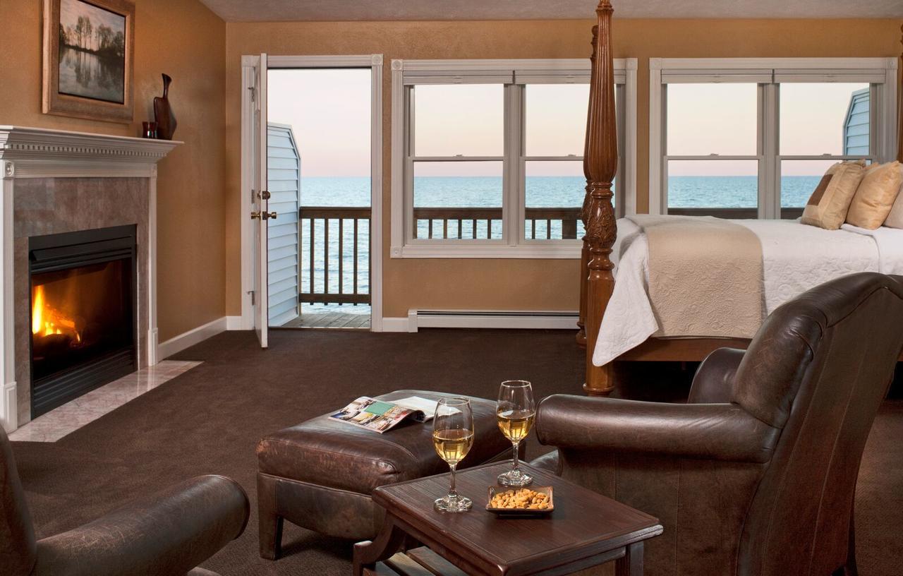 Oscoda Huron House Bed & Breakfast エクステリア 写真