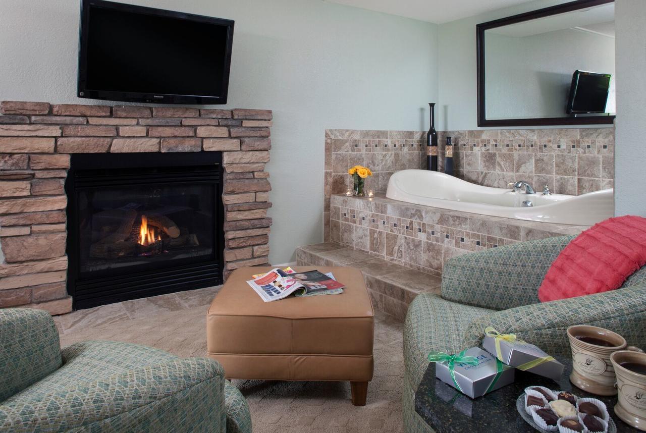 Oscoda Huron House Bed & Breakfast エクステリア 写真