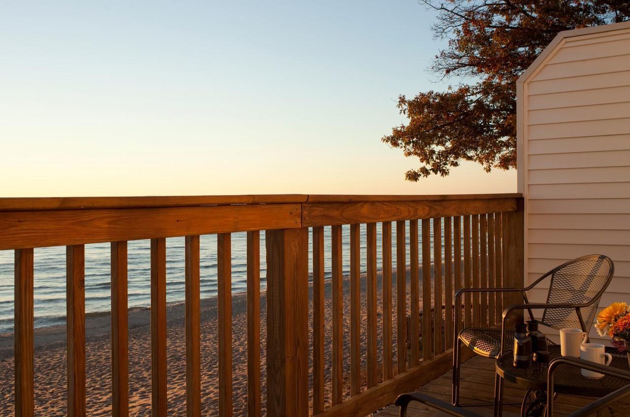 Oscoda Huron House Bed & Breakfast エクステリア 写真