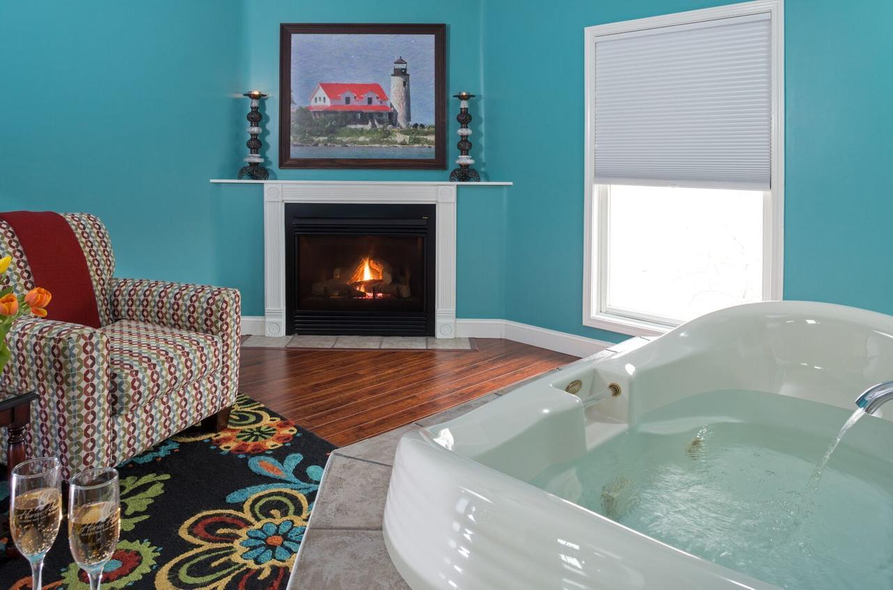 Oscoda Huron House Bed & Breakfast エクステリア 写真