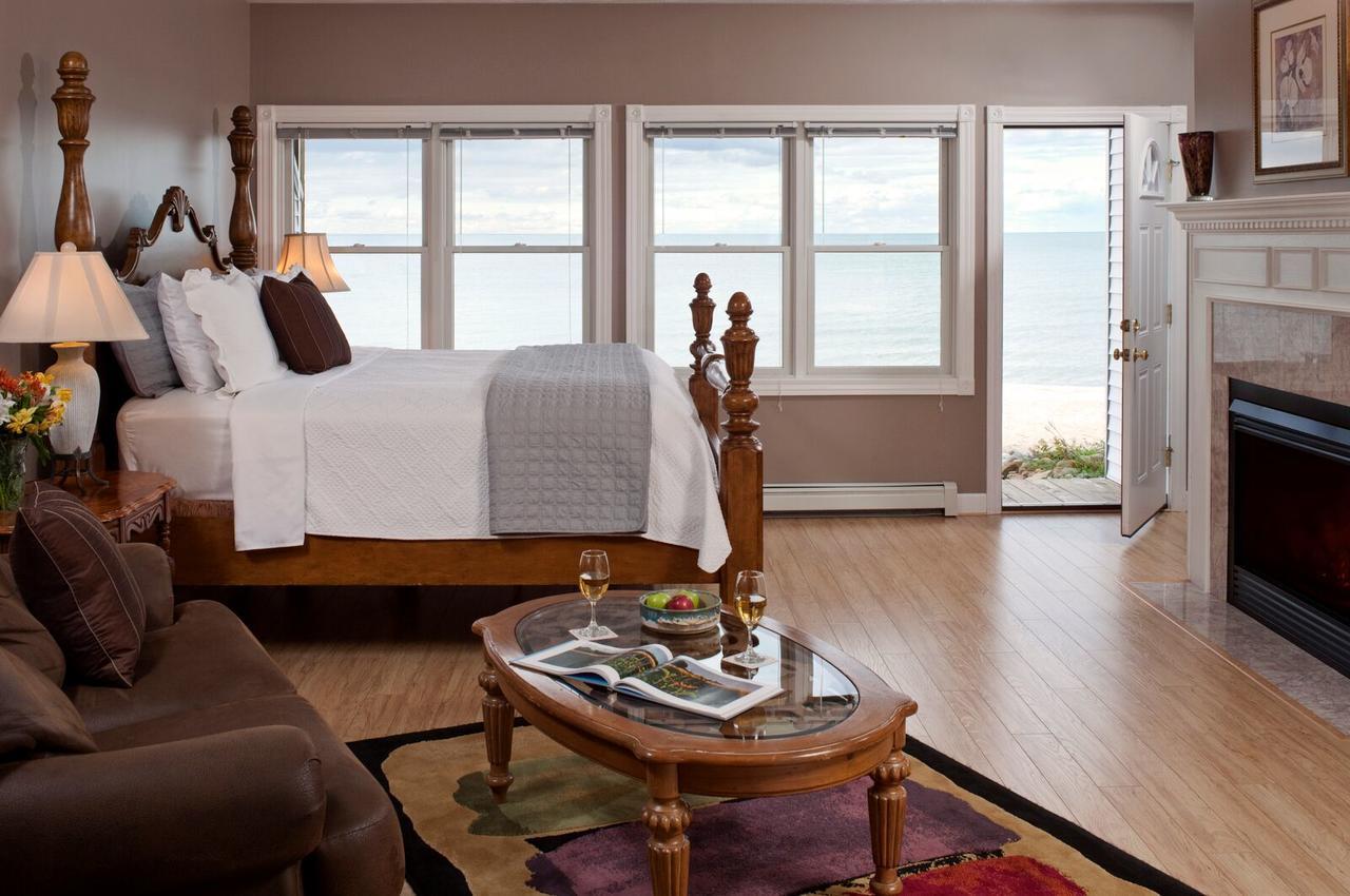 Oscoda Huron House Bed & Breakfast エクステリア 写真