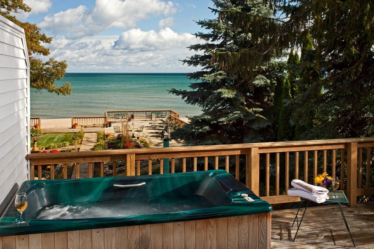 Oscoda Huron House Bed & Breakfast エクステリア 写真