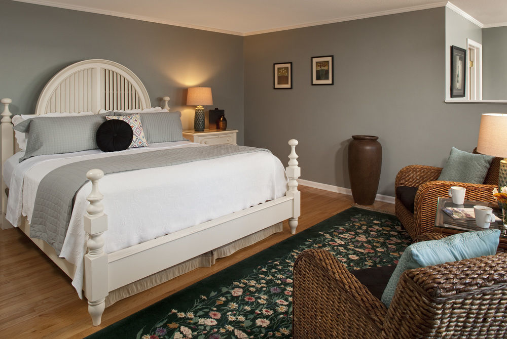 Oscoda Huron House Bed & Breakfast エクステリア 写真